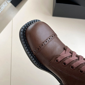 Оптовые женские ботинки в западном стиле коричнево-черные, квадратный носок, китайский поставщик, каблук 4 см, на флисовой подкладке, удобные, нескользящие - Product Image 4