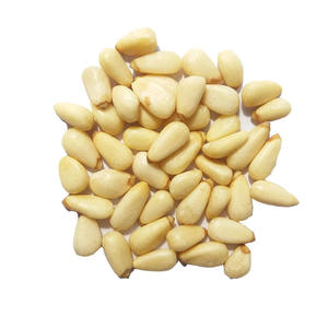 Pignons de pin avec coquilles en gros, séchés naturellement, croustillants et nutritifs - Product Image 1