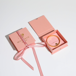 Elegante Caja Cuadrada para Joyería con Cinta de Lazo y Logotipo Personalizado Impreso, Caja de Regalo - Product Image 4