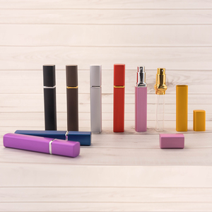 ホットセール中！5ML 10ML ミニポータブルアルミ製トラベルアトマイザー、詰め替え式ボトムフィリングスプレー香水ボトル、カスタムロゴ付き - Product Image 4