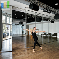 Cloison mobile à miroirs, panneaux coulissants à miroirs pour studio de danse, salle de sport