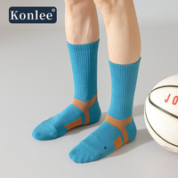 Chaussettes de basketball respirantes en coton pour hommes, absorbant la transpiration, avec motif lettres et logo sur le bord, pour jeunes et adultes, saison automne