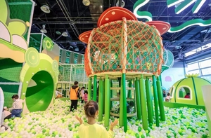 Aire de jeux intérieure commerciale sur mesure avec piscine à balles et toboggan pour enfants, pour les écoles, les parcs d'attractions, les centres commerciaux - Product Image 2