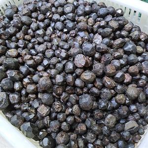 Pierre brute de grenat rouge naturel, pierre roulée, quartz carbuncle, gravier, pierres précieuses à vendre - Product Image 4