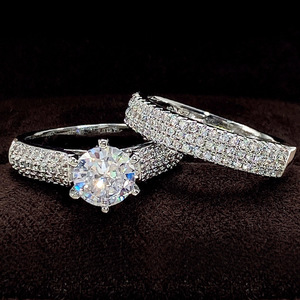 Set di Anelli Creativi in Zirconia per Coppie, Elegante Gioiello di Moda con Diamanti Simulati per Proposte - Product Image 4