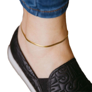 Chaîne <span class=keywords><strong>de</strong></span> <span class=keywords><strong>cheville</strong></span> tendance <span class=keywords><strong>en</strong></span> acier inoxydable <span class=keywords><strong>plaqué</strong></span> <span class=keywords><strong>or</strong></span> 18 carats <span class=keywords><strong>de</strong></span> style minimaliste 4mm - Product Image 4