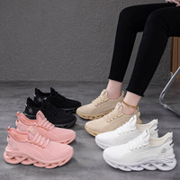 Chaussures de course respirantes en maille pour femmes, légères, absorbant les chocs, antidérapantes, chaussures de sport décontractées pour femmes