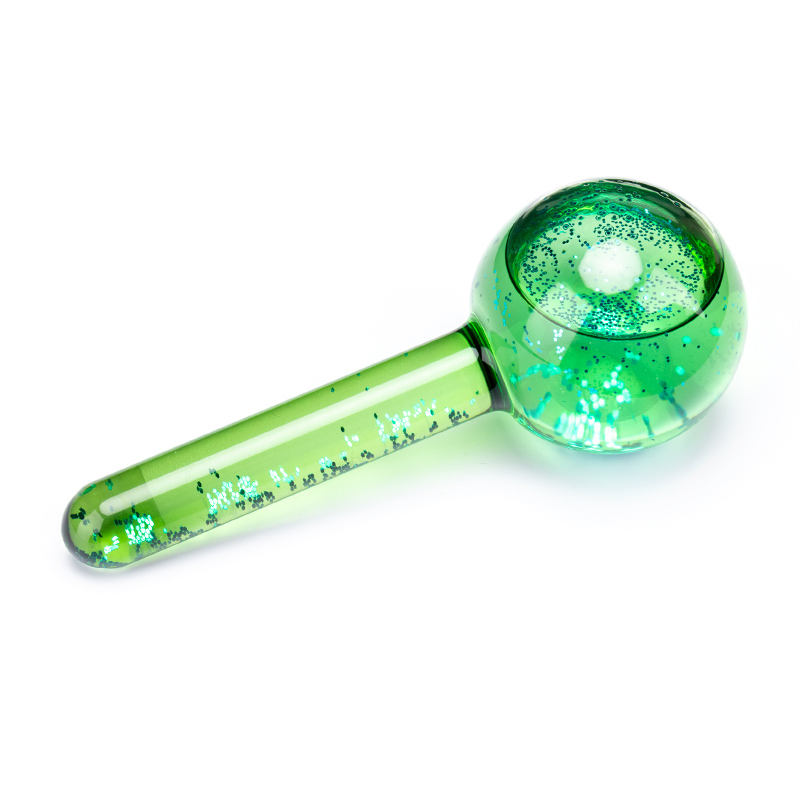 สีเขียว