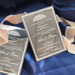 Düğün doğum günü hatıra için zarf ile kişiselleştirilmiş zarif altın ayna akrilik davetiyeleri kartları - Product Image 1