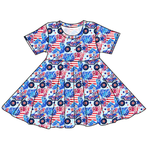 Robe en bambou personnalisée pour le 4 juillet, vêtements en bambou pour bébé, robe pour nouveau-né, vêtements pour filles - Product Image 1