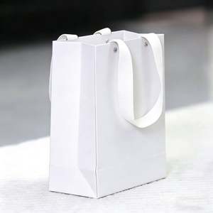 Bolsa de Compras de Cartón Blanco con Diseño Personalizable, Asas de Hilo de Algodón y Remaches, Plegable y Reutilizable - Product Image 1