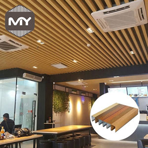 Plafond suspendu en aluminium métallique insonorisé au design moderne et léger pour salle de sport, avec panneaux en bois composite et grille de plafond en bois. - Product Image 1