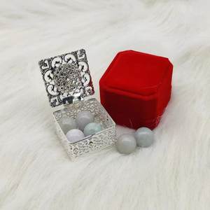 Boîte à chapelet <span class=keywords><strong>en</strong></span> argent miraculeux de 40mm représentant Notre-Dame de Grâce. - Product Image 2