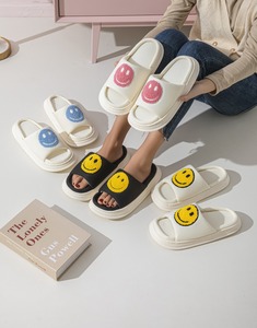 Pantoufles pour femmes Pantoufles décontractées avec logo personnalisé Pantoufles en <span class=keywords><strong>fourrure</strong></span> pelucheuse à bout ouvert Pantoufles d'hôtel pour femmes - Product Image 4