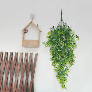 Plante verte artificielle suspendue en plastique, feuilles de bambou et fougères, pour intérieur/extérieur, à fixation murale, pour simulation transfrontalière - Product Image 3