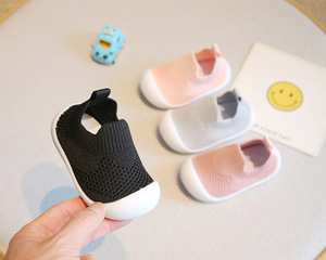 Zapatos antideslizantes para caminar en interiores para bebés, calcetín transpirable, suela viscoelástica, <span class=keywords><strong>zapatillas</strong></span> de deporte para exteriores - Product Image 3