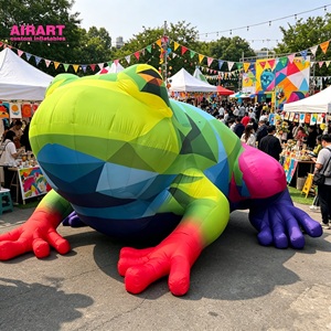 Instalación Artística de Rana Arcoíris Inflable Gigante para el <span class=keywords><strong>Atrio</strong></span> del Centro Comercial - Product Image 4