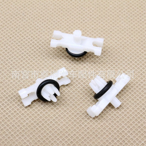 Clip de fixation de gouttière de toit de voiture Shuangxuan 51138204858, attache en plastique pour BMW Série 3 E46 - Product Image 3