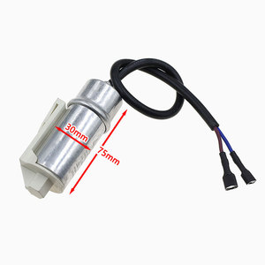 Condensador de Arranque para Compresor de Refrigerador Yuanyi, 4UF 450V, a Prueba de Explosiones, Estilo de Tornillo Inferior - Product Image 1