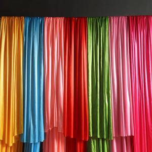 Tessuto Ice Silk Larghezza 150 cm all'Ingrosso 100% Poliestere Telo per Fondale per Decorazione di Matrimoni ed Eventi - Product Image 2