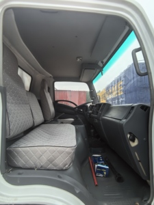 ISUZU 700P DIESEL EURO3 MANUXL VAN <strong>TRUCK</strong> on SALE - Product Image 3