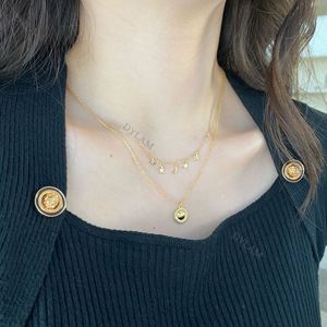 Collar Dylam Delicado y Minimalista con Media Luna y Estrellas de Nacimiento en Plata 925, con Piedra CZ 5A - Product Image 3
