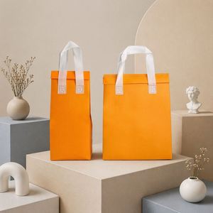 Large Capacity Insulated Non Woven Food Delivery Bag Custom Reusable Waterproof Thermal Takeaway Cooler Tote - Product Image 2