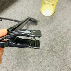 คลิปหนีบกางเกงผ้ากันลื่นสำหรับผู้ใหญ่ที่แขวนด้านล่างทำจากพลาสติกสีดำสำหรับ6112 - Product Image 5