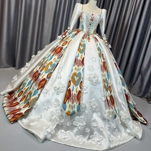 Vestido de Novia Musulmán Lscm76 con Bordados, Apliques Florales, Estampado Floral, Vestido de Novia de Lujo con Cuentas para Escote Corazón y Cola de Capilla - Product Image 5