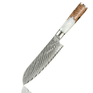 Couteau Santoku de qualité supérieure à motif Damas, manche en bois et résine, acier inoxydable tranchant, couteau de cuisine multi-usage pour viande et légumes - Product Image 1