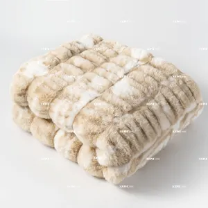 En çok satan bulut Lush dantelli spandex polyester ipeksi yumuşak baskılı batik suni kürk kumaş minky yumuşak battaniye kumaşı