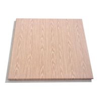 Acplaca a prueba de moho, material de decoración interior, clip de grano de madera en techo falso de aluminio