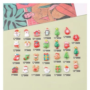 Décorations d'ongles en résine rouge vif pour Noël, accessoires de bijoux DIY de style dessin animé pour nail art - Product Image 3