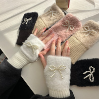 Gants mi-doigts en peluche tricotée avec motif ours mignon, manchette en peluche, chauds pour l'hiver, parfaits pour l'écriture, le bureau et les études