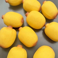 Mini-jouet anti-stress souple et couineur en forme de banane au sésame, à récupération lente, vente en gros