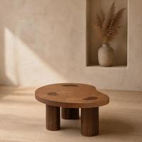 Table basse ovale irrégulière en bois massif, table centrale en bois avec pieds cylindriques pour la décoration de salon