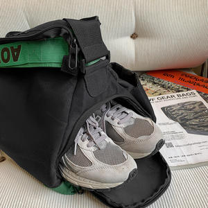 Sac de sport multifonctionnel tendance et cool, sac à bandoulière, sac de voyage, sac de week-end, sac de voyage décontracté polyvalent, sac de voyage à bandoulière - Product Image 5