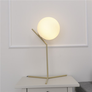 Listo para enviar diseño clásico bola de cristal decoración del hogar junto a la cama Lámpara de mesa - Product Image 5