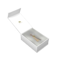 Boîtes d'emballage de parfum de luxe personnalisées, boîtes cadeaux en papier cosmétique magnétique avec insert en EVA