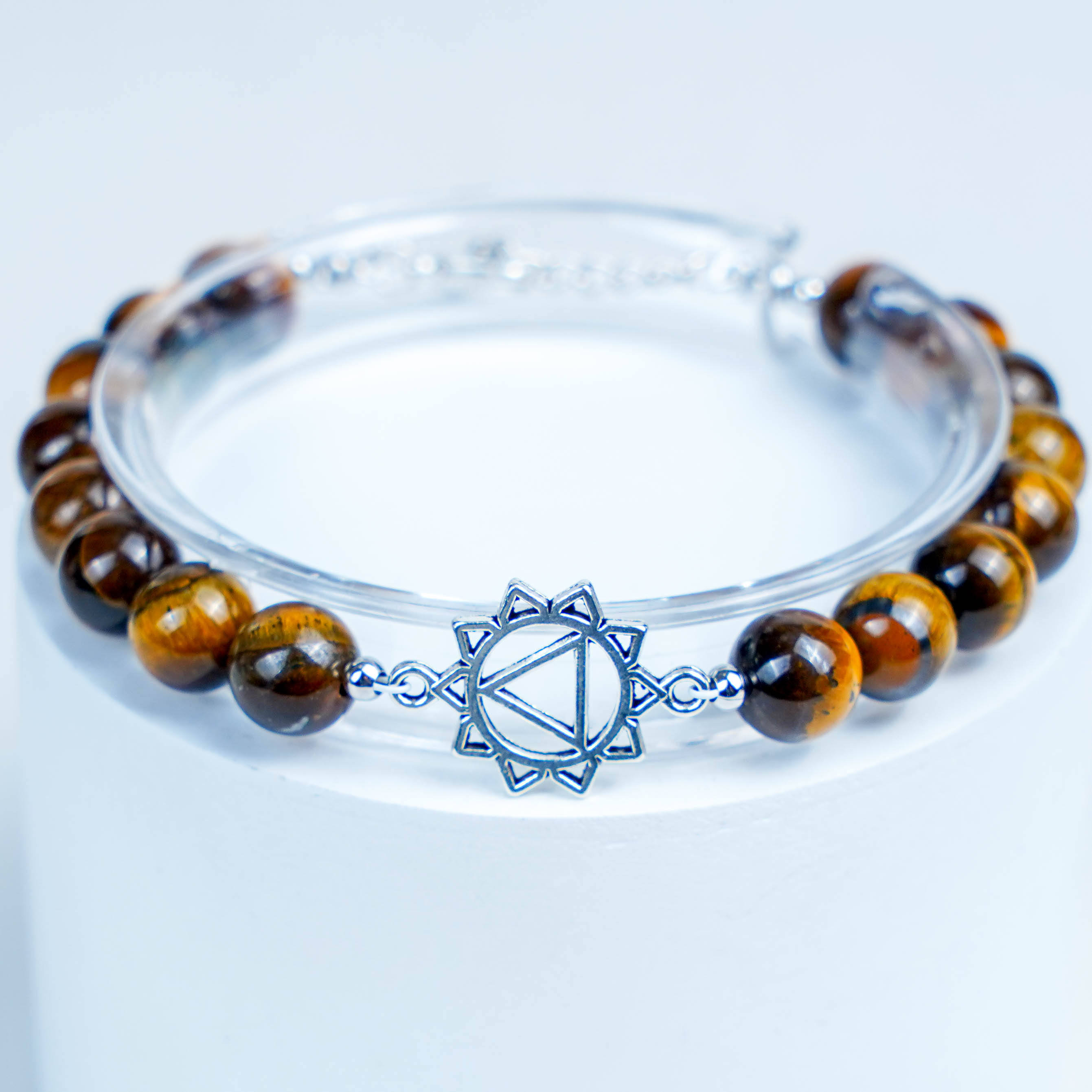 หินตาเสือ