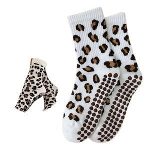 Wholesale Custom Print Pink Leopard Grip <b>Socks</b> – New Fashion Jacquard Embroidery Yoga Pilates <b>Socks</b> for Women Fitness - Product Image 2