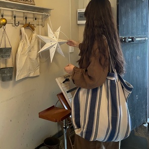 Bolsos de playa de lona de algodón personalizados para mujer, bolso de hombro con rayas azules de mujer de 22 pulgadas, bolsos de compras informales para viajes - Product Image 2