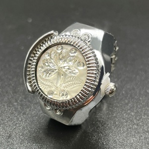 Reloj <span class=keywords><strong>de</strong></span> Anillo con Logotipo Personalizado OEM - Reloj <span class=keywords><strong>de</strong></span> Dedo <span class=keywords><strong>de</strong></span> Cuarzo con Grabado Personalizado en la Esfera, Correa <span class=keywords><strong>de</strong></span> Acero Inoxidable para Minoristas <span class=keywords><strong>de</strong></span> Marcas - Product Image 6