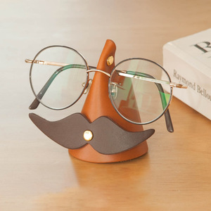 Soporte creativo para gafas de cuero con diseño de bigote, soporte para gafas de oficina, en stock, expositor de gafas para escaparate - Product Image 1