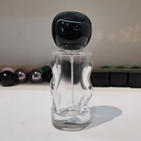 Flacon de parfum en verre transparent de haute qualité, carré ou ovale, vide, avec atomiseur et divers bouchons pour l'emballage de parfums – Prix usine