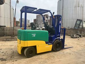 Mini chariot élévateur électrique Komatsu FD30 de 3 tonnes d'occasion de haute qualité bon marché du Japon bonne performance en stock - Product Image 5
