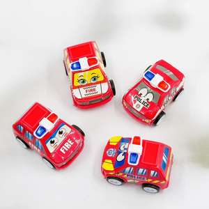 Camion de pompiers à rétrofriction 1737, voiture de pompier anti-chute et durable, mini voiture à rétrofriction, cadeau jouet pour enfants, vente en gros à 1 yuan - Product Image 4