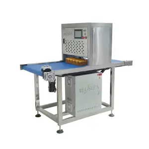 Machine de découpe de gâteau commerciale pour trancheuse de bar à dessert trancheuse de pain grillé blanc coupeur à ultrasons en ligne