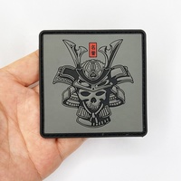Badges en caoutchouc 3D personnalisés pour bricolage vente en gros patch en PVC souple crochet et boucle sur le dos patchs en caoutchouc de silicone pour vêtements/jeans