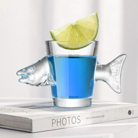 Verres à shot en verre transparent en forme de poisson de 50 ml, sans plomb, pour la vente en gros personnalisée, mini-verres à liqueur pour pub, restaurant, bar à domicile